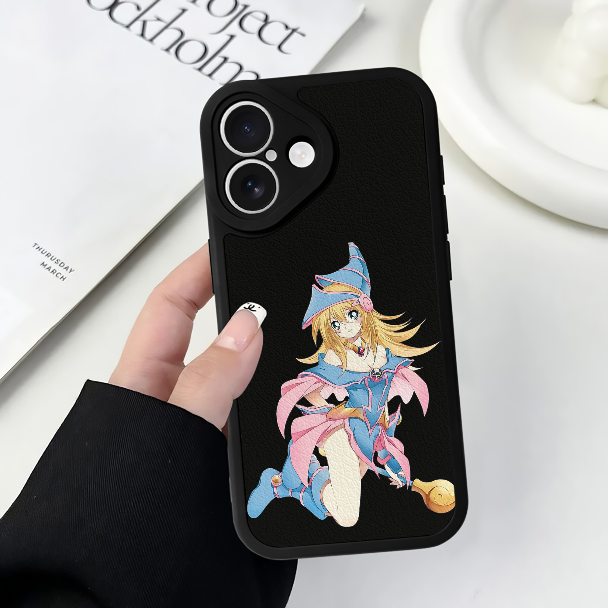 遊☆戯☆王 Yu-Gi-Oh! 【iPhone 16シリーズ対応】シリコンスマホケース（レザー調） 材質：シリコン